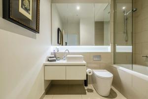 O baie la Milan meets New York in vibrant Richmond precinct