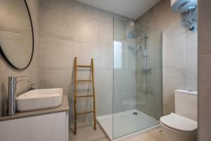 Koupelna v ubytování Charming and new Penthouse close to Mosta Dome by SF HOMES + 7 fotografií