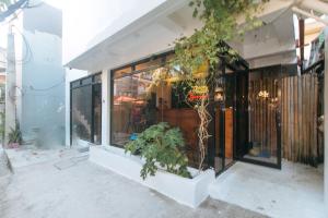 Gallery image of RedDoorz at Boracay Hostel former RedDoorz at Recson Boracay Hostel in Boracay