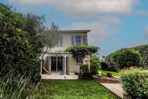 En have udenfor Villa Andrina a Ares Bassin Arcachon