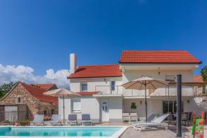 Φωτογραφία από το άλμπουμ του Holiday Home Saint Anthony - Heated pool σε Velika Cista +75 φωτογραφίες