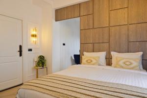Postel nebo postele na pokoji v ubytování Royal - Luxury Apartment B - Old City - Victoriei