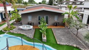 Bazén v ubytování B&B Resort El Bisagrà nebo v jeho okolí