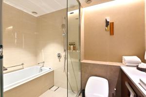Koupelna v ubytování Marunouchi Hotel
