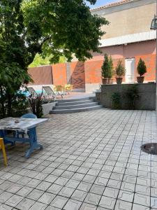 Gallery image of Jrvezh House in Yerevan
