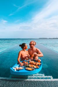 Hosté ubytování Angsana Velavaru In-Ocean Villas - Enjoy 2 pax 50 percent off seaplane and 2 times free excursions for 4 nights and above, Book Stay period from18 June to 30 Sep 2025 + 37 fotografií