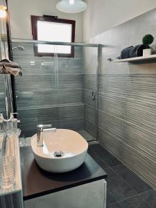 Ένα μπάνιο στο De Giovanni's House