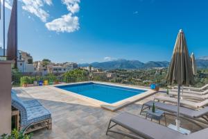 Pogled na planine ili pogled na planine iz vila