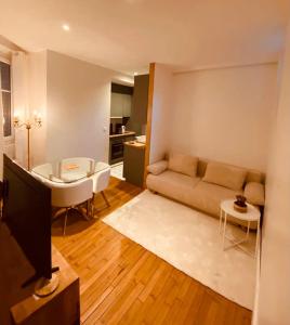 Dapur atau dapur kecil di Superbe T3 gare Bois-Colombes