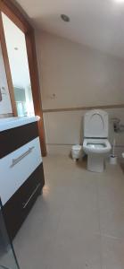 A bathroom at Hostal Casa Martinez