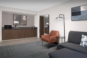Posezení v ubytování Courtyard by Marriott Portland Tigard