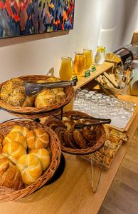 Makanan di atau berdekatan hotel
