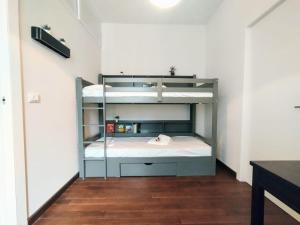 Posteľ alebo postele v izbe v ubytovaní JOIVY Spacious Family Apt for 4, in Carignano, Genoa