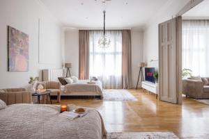 Timeless Elegant Apartment by Opera House 1065 Budapest, Hajós Street 16 -18 kép - 2