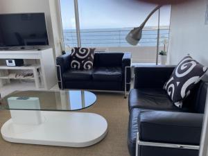 O zonă de relaxare la Wind und Meer 3-Zimmer-Ecksuite Maritim Residenz Travemünde