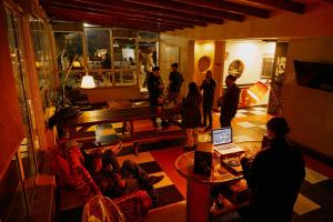 サンティアゴにあるGUANAKO Hostelの一団