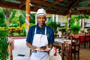 Hosté ubytování Ifa Beach Resort + 37 fotografií