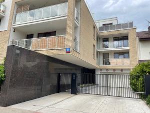 Budova, v ktorej sa apartmán nachádza