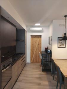 La Casa di Gianna intero appartamentoにあるキッチンまたは簡易キッチン