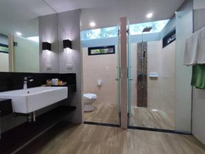 Koupelna v ubytování Nang Thong Bay Resort