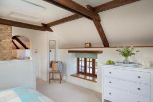 Voodi või voodid majutusasutuse Whitley Farm Cottage toas +45 fotot