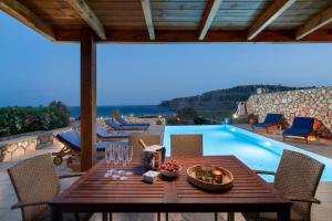 Πισίνα στο ή κοντά στο Villa Aegean Blue View with Private Pool and Seaview