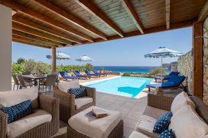 Πισίνα στο ή κοντά στο Villa Aegean Blue View with Private Pool and Seaview