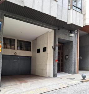 Budova, v ktorej sa apartmán nachádza + 16 fotografií