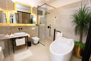 Garden Luxury Rooms的一间浴室