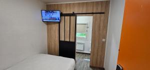 Class'eco Charleroi TV 또는 엔터테인먼트 센터