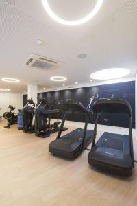 Fitness centrum a/nebo fitness zařízení v ubytování Hôtel de la Paix Lausanne