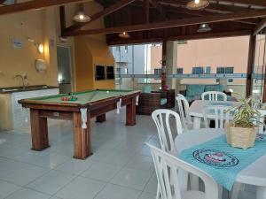 Mesa de bilhar em Bombinhas Praia Apart Hotel - unidade rua Bem Te Vi