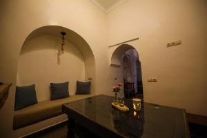 Posezení v ubytování Riad Oum h&N B&B