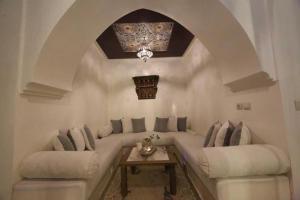 Posezení v ubytování Riad Oum h&N B&B