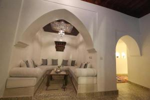 Posezení v ubytování Riad Oum h&N B&B