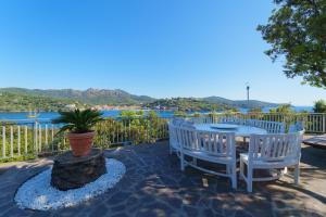 Gallery image of Casa William - Villa e 2 Dependance in Porto Azzurro
