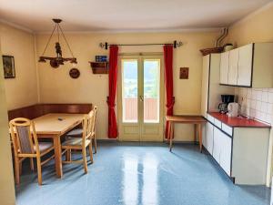 Zdjęcie z galerii obiektu Holiday Home Irene by Interhome w mieście Mariapfarr