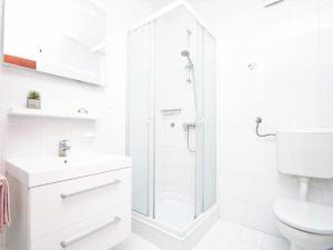 Koupelna v ubytování Apartment Aquanur-7 by Interhome