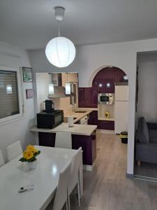 Η κουζίνα ή μικρή κουζίνα στο Casa las ventanas +16 φωτογραφίες