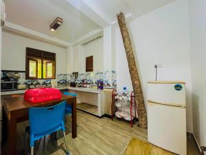 Cucina o angolo cottura di Lake View Villa - Tangalle