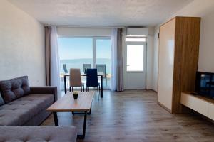 Gallery image of Villa ANABELLA in Elshani +15 photos