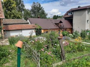Zahrada ubytování Apartmán LUKA 2