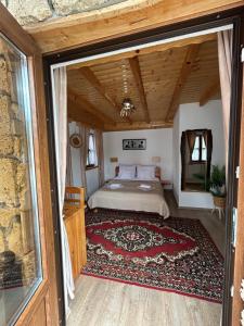 Posteľ alebo postele v izbe v ubytovaní Rustic Lodge Plitvice