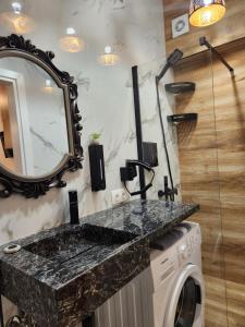 Fotografie z fotogalerie ubytování Luxury Suites Artisti Elena 2 v destinaci Paralia Katerinis + 13 fotografií