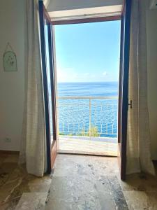 Splošen razgled na morje oz. razgled na morje, ki ga ponuja apartma