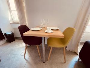 Posezení v ubytování Albuconis 2 Appartement 1 chambre + 4 fotografie