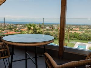 Bazén v ubytování Palma Villa & Suite With Pool nebo v jeho okolí