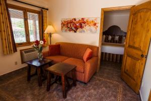 Posezení v ubytování Los Arboles Hotel