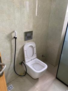 Kawruky Hotel Benin的一间浴室