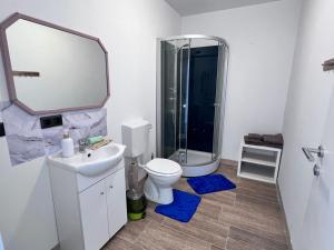 Koupelna v ubytování TOP 2 Geräumiges 2 Zimmer Apartment für bis zu 6 Personen
